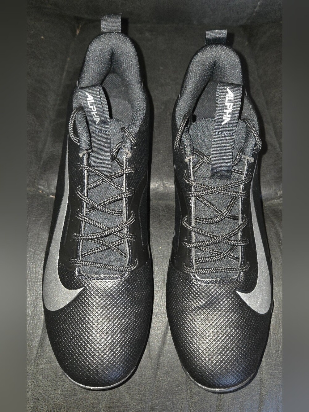 Nike Men's Black Athletic Shoes with Silver Swoosh